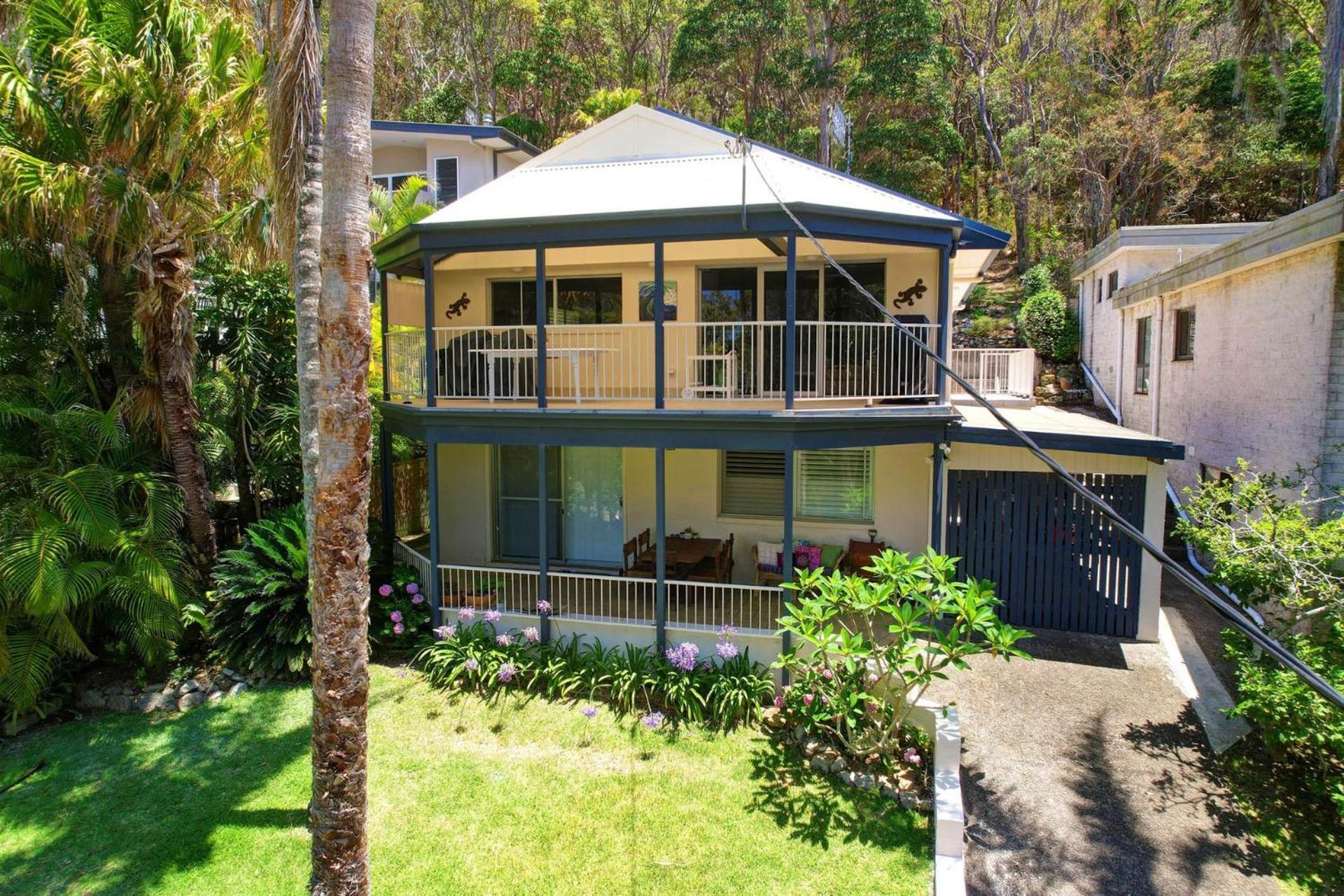 Picturesque Lizzie Palms 1 Villa Elizabeth Beach Exterior photo