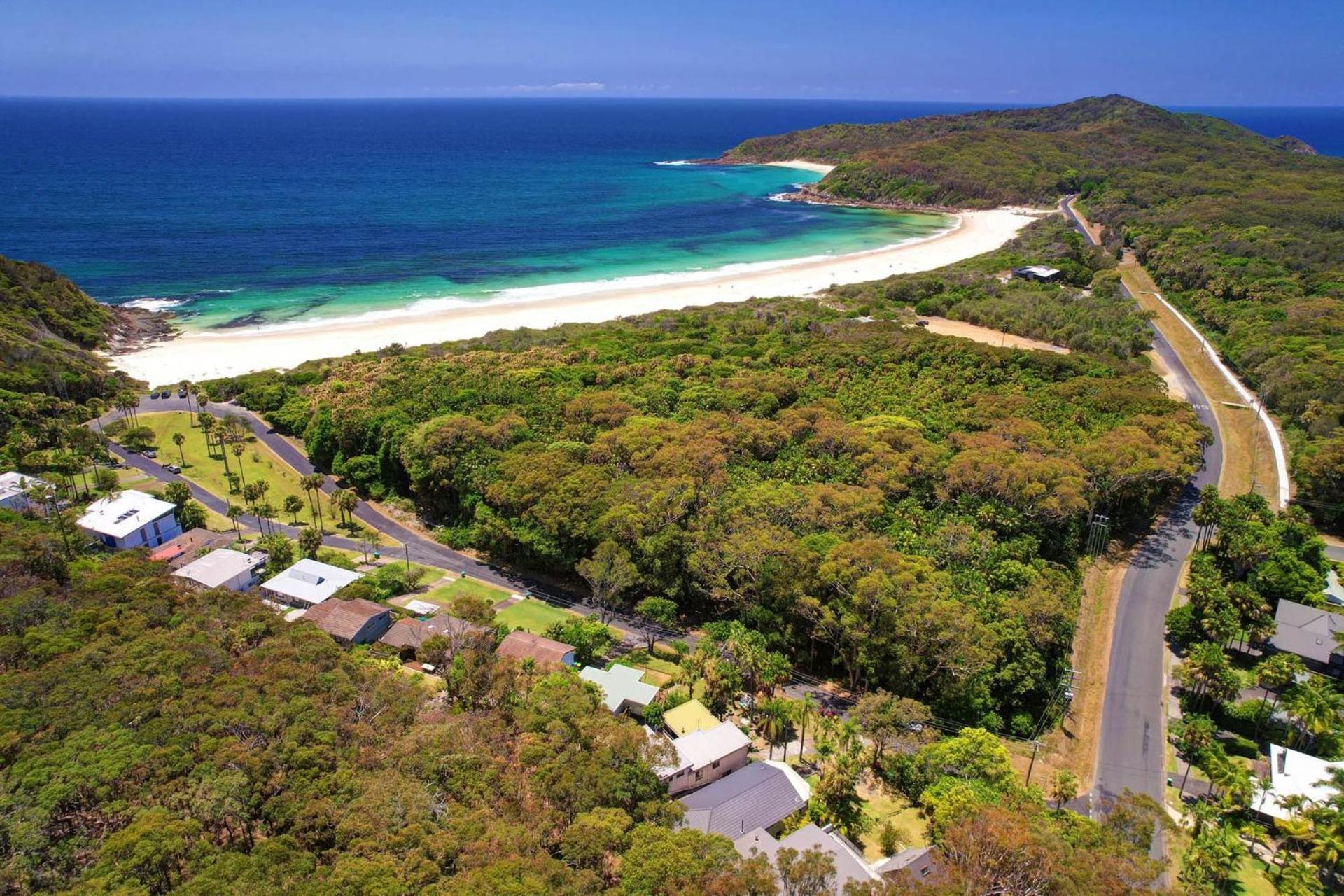 Picturesque Lizzie Palms 1 Villa Elizabeth Beach Exterior photo